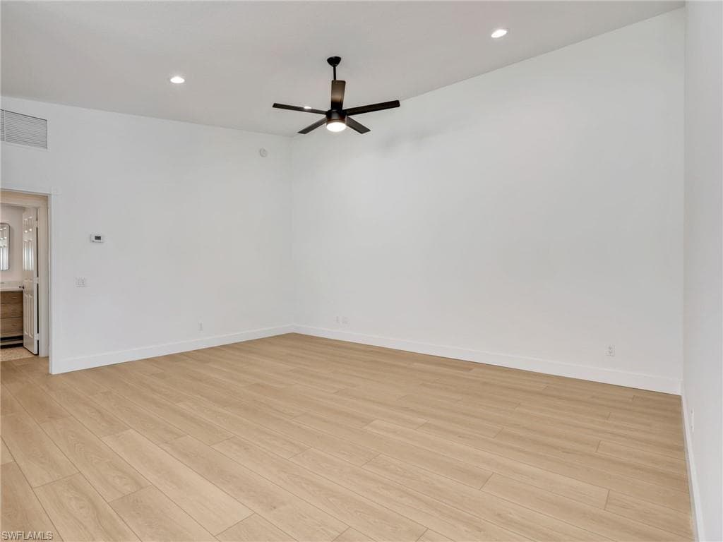 8205 Xenia Ln, Naples, FL 34114-12