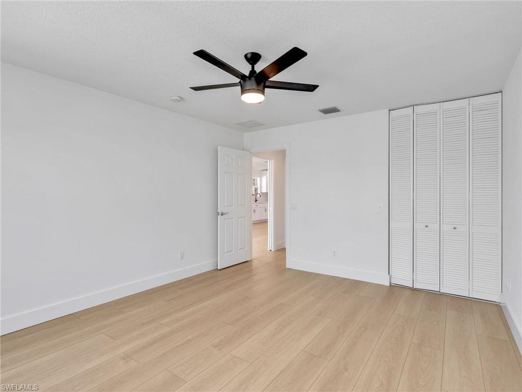 8205 Xenia Ln, Naples, FL 34114-16