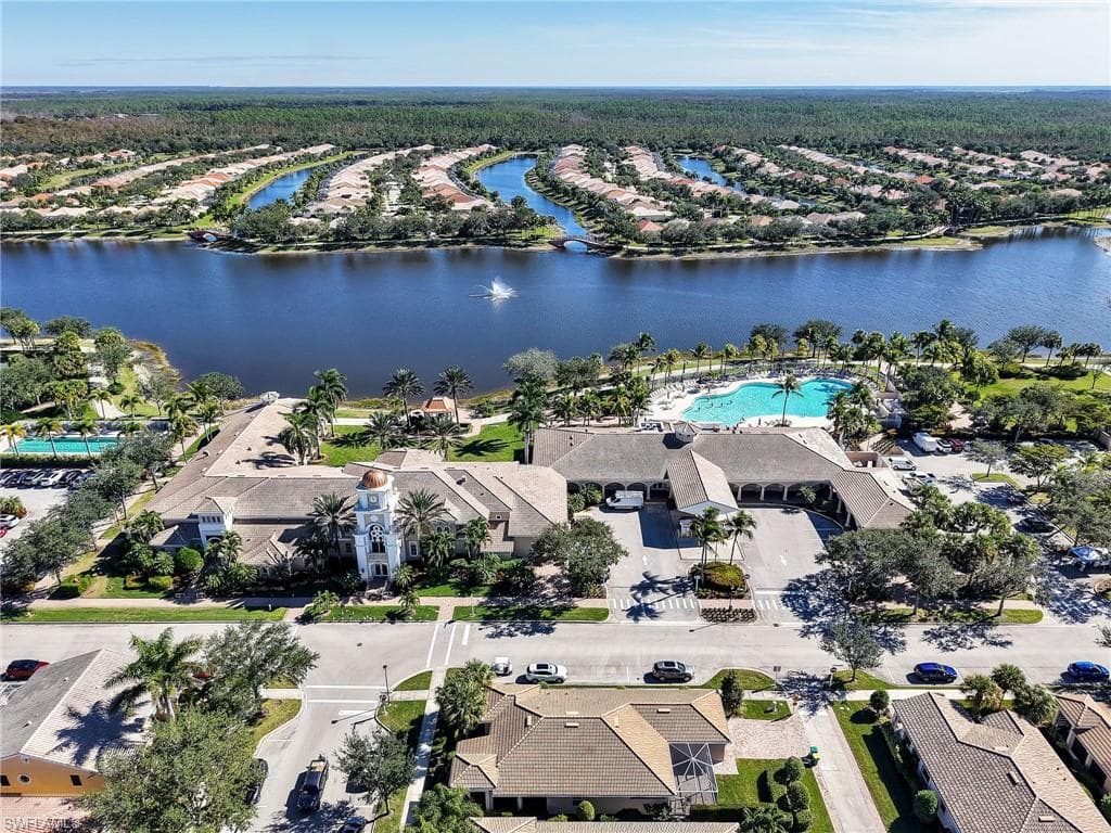 8205 Xenia Ln, Naples, FL 34114-31