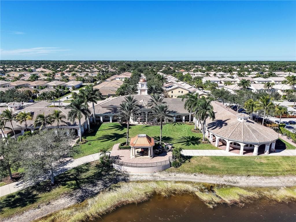 8205 Xenia Ln, Naples, FL 34114-33