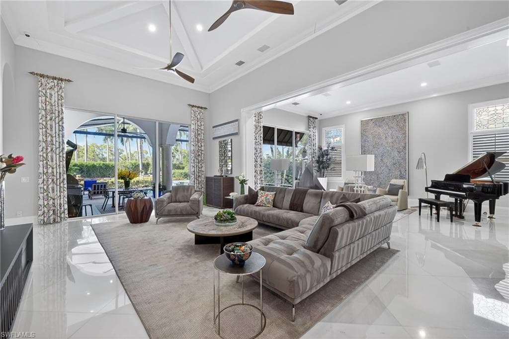 2757 Medallist Ln, Naples, FL 34109-11