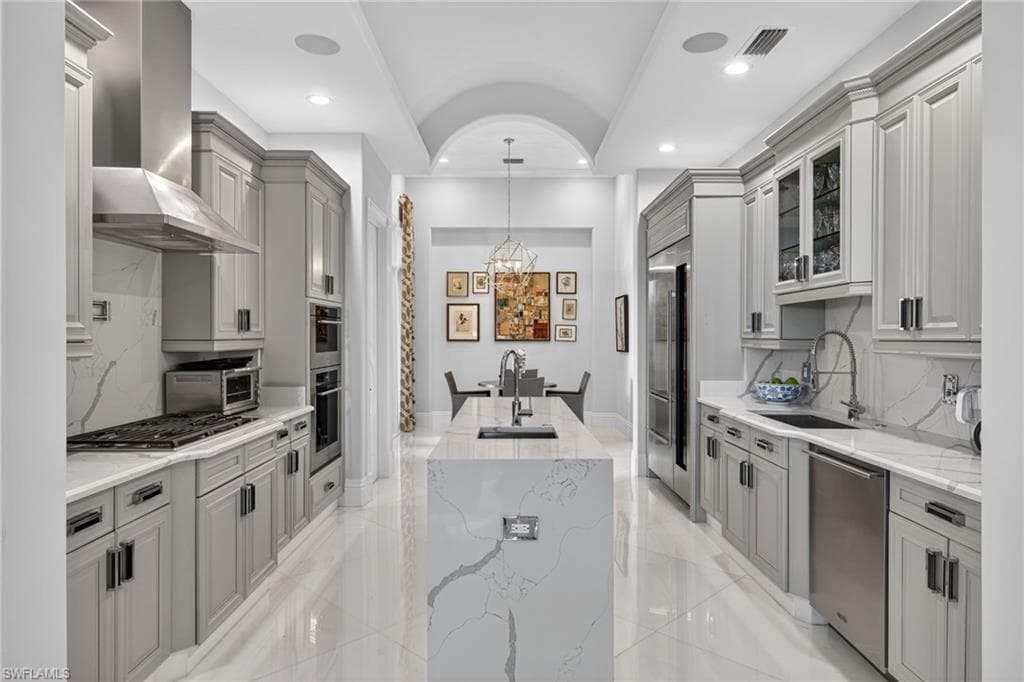 2757 Medallist Ln, Naples, FL 34109-15