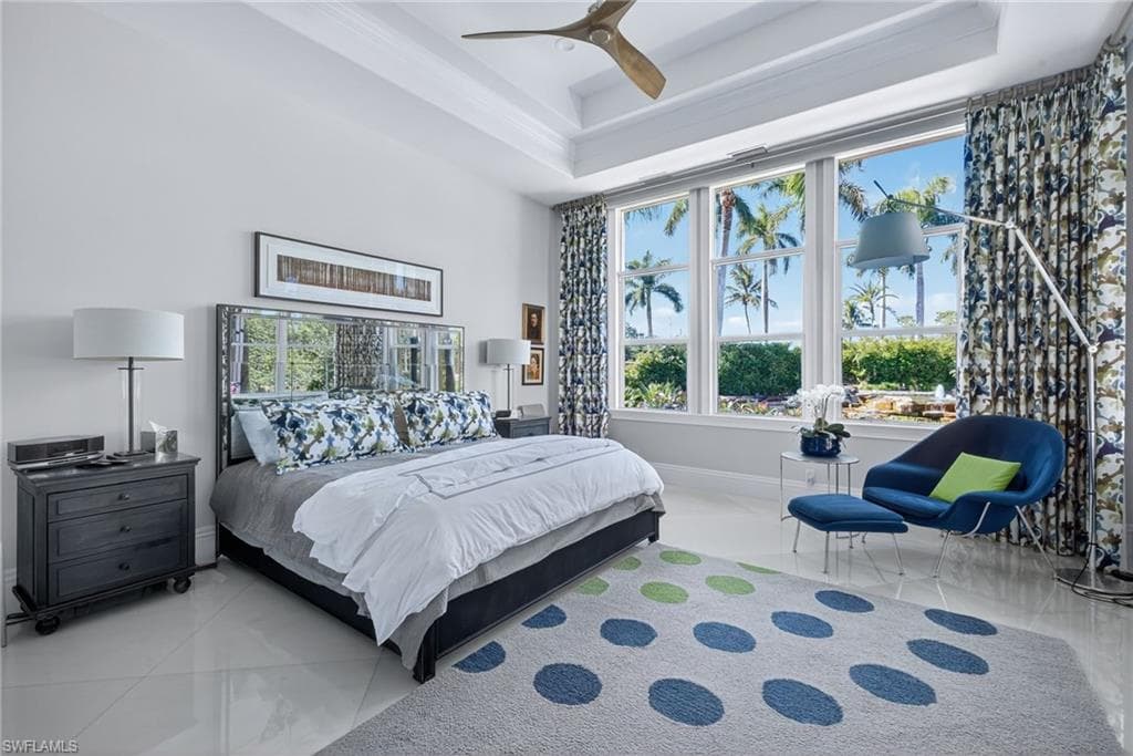 2757 Medallist Ln, Naples, FL 34109-20