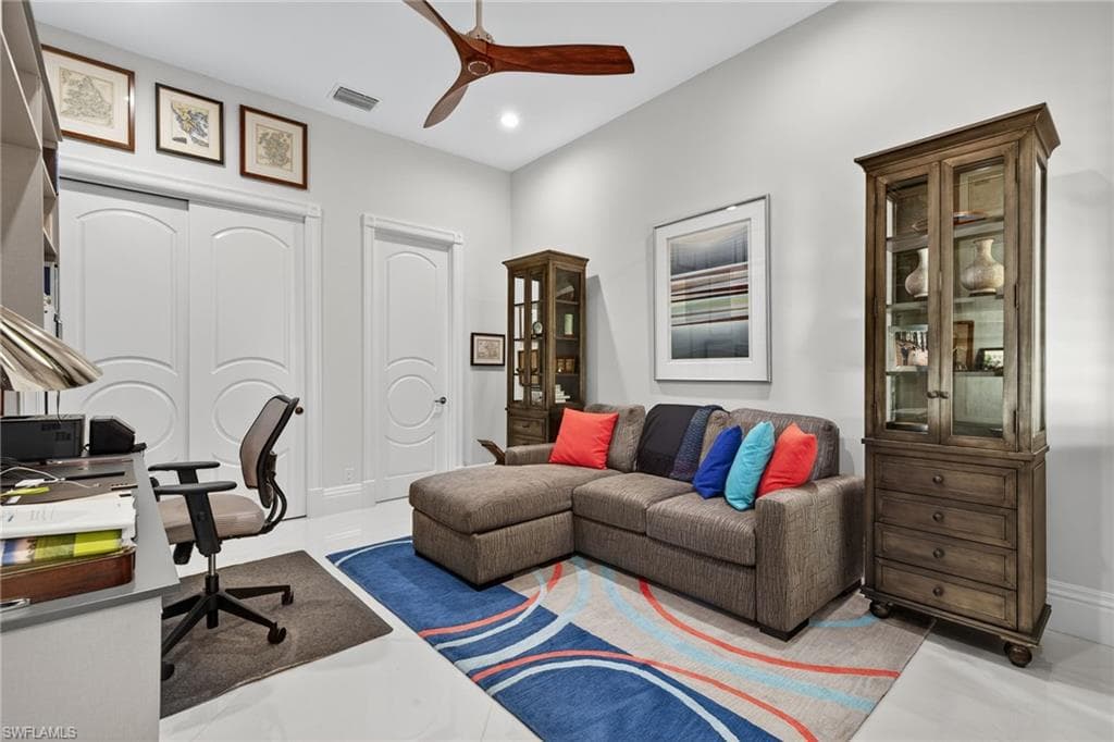 2757 Medallist Ln, Naples, FL 34109-25