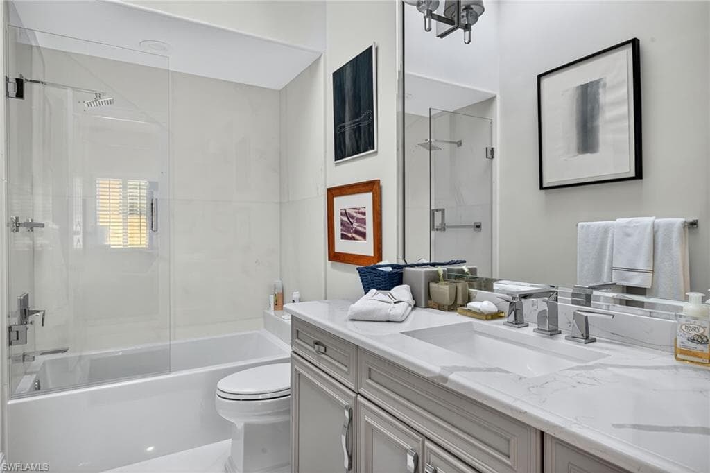 2757 Medallist Ln, Naples, FL 34109-26