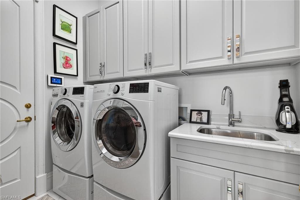 2757 Medallist Ln, Naples, FL 34109-32