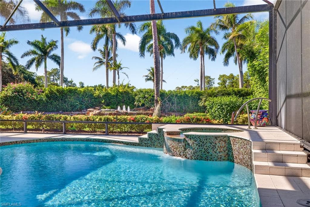 2757 Medallist Ln, Naples, FL 34109-33