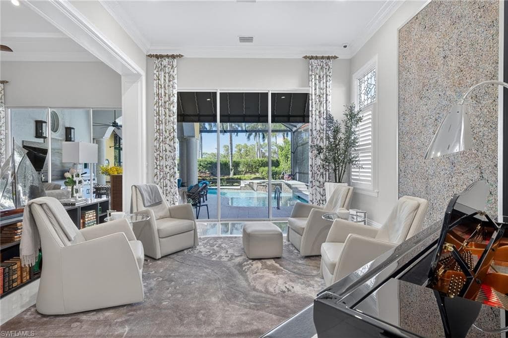 2757 Medallist Ln, Naples, FL 34109-3