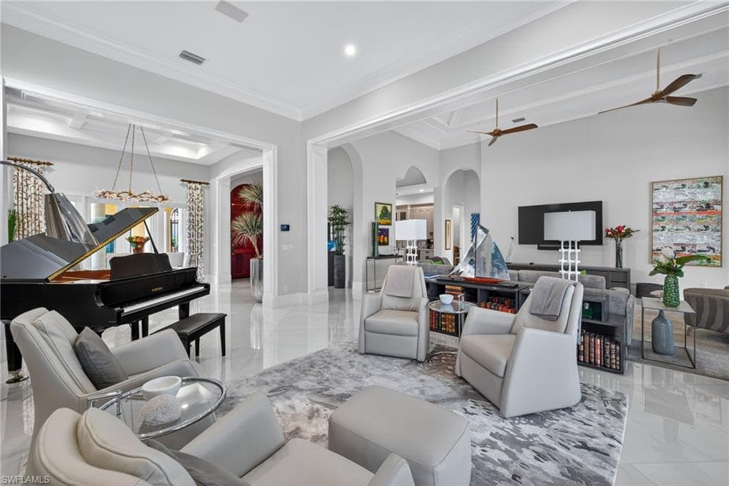 2757 Medallist Ln, Naples, FL 34109-6