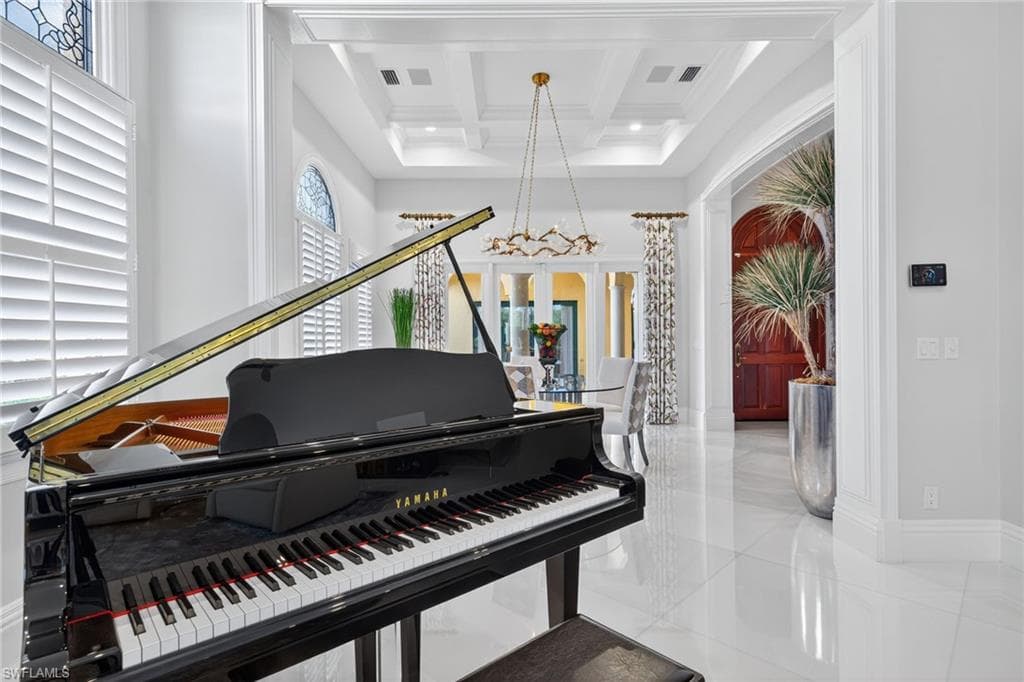 2757 Medallist Ln, Naples, FL 34109-7