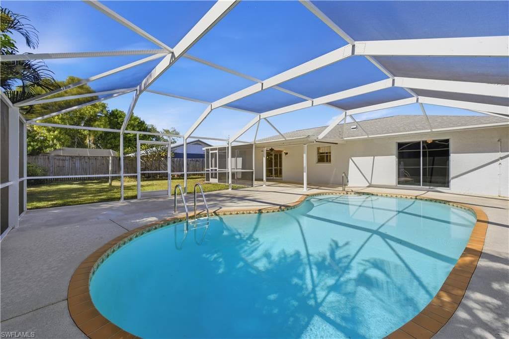 1206 16th St, Cape Coral, FL 33990-25