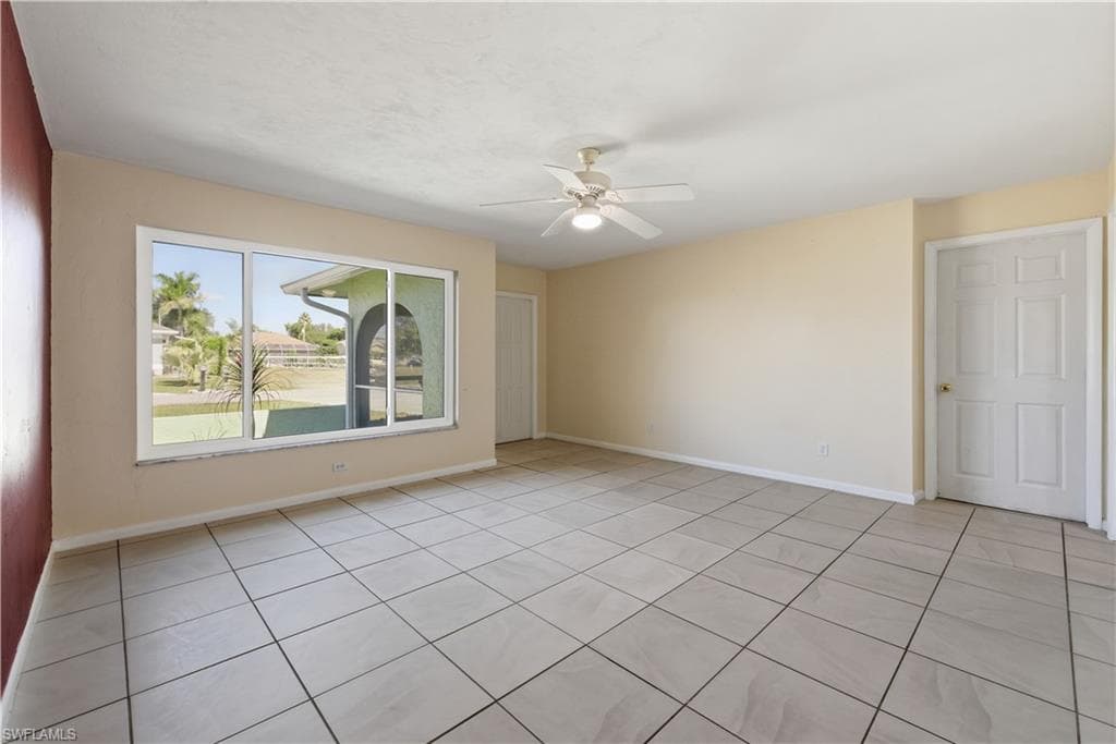 1206 16th St, Cape Coral, FL 33990-6