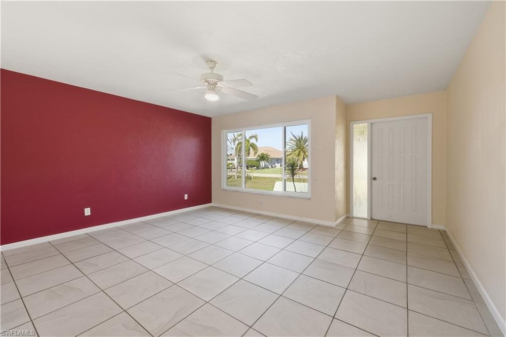 1206 16th St, Cape Coral, FL 33990-7