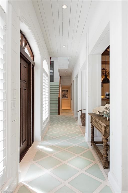 461 16th Ave S, Naples, FL 34102-5