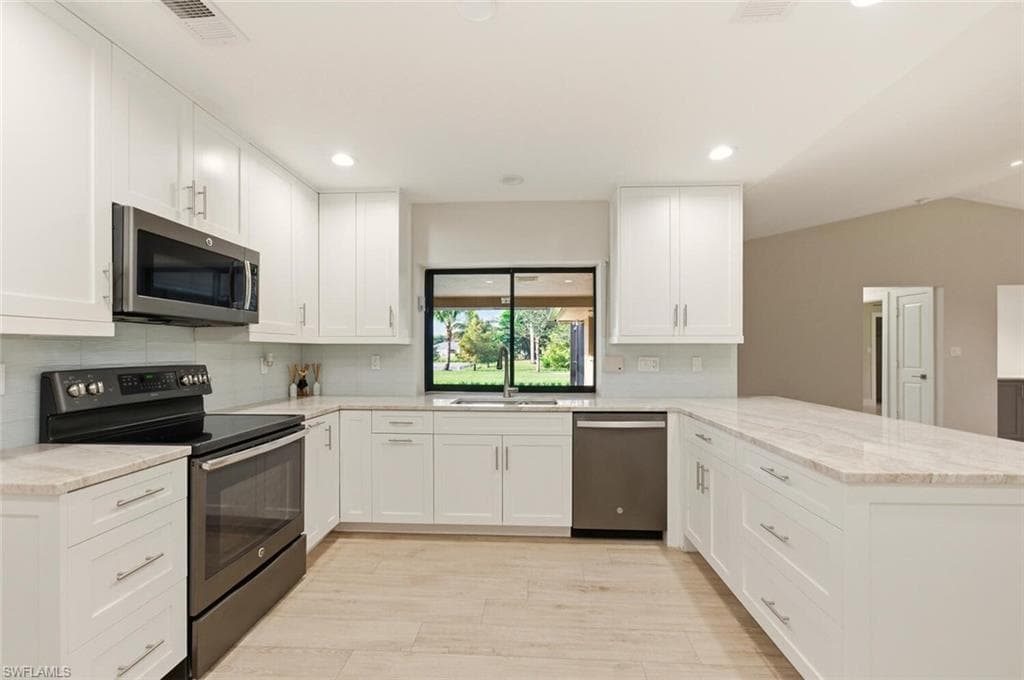 9151 Autumn Haze Dr, Naples, FL 34109-11