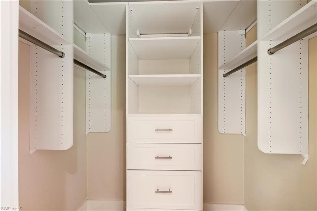 9151 Autumn Haze Dr, Naples, FL 34109-29