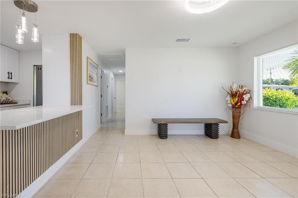 204 Alabama Ct, Lehigh Acres, FL 33936-15