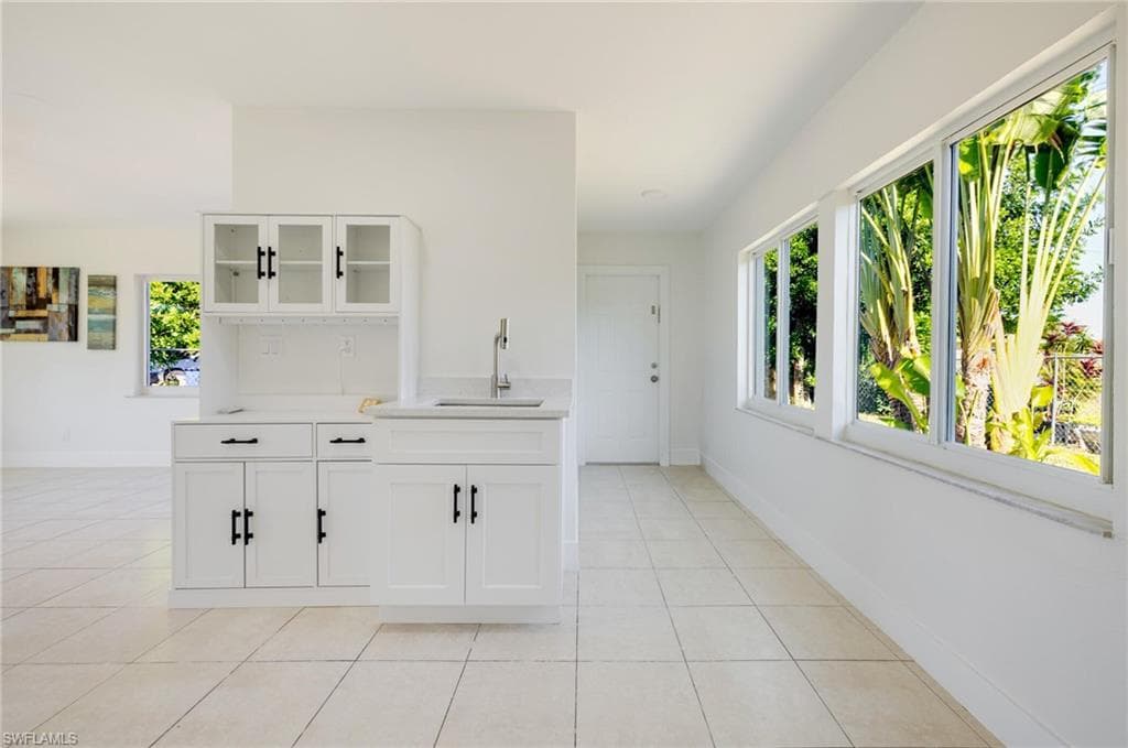 204 Alabama Ct, Lehigh Acres, FL 33936-25