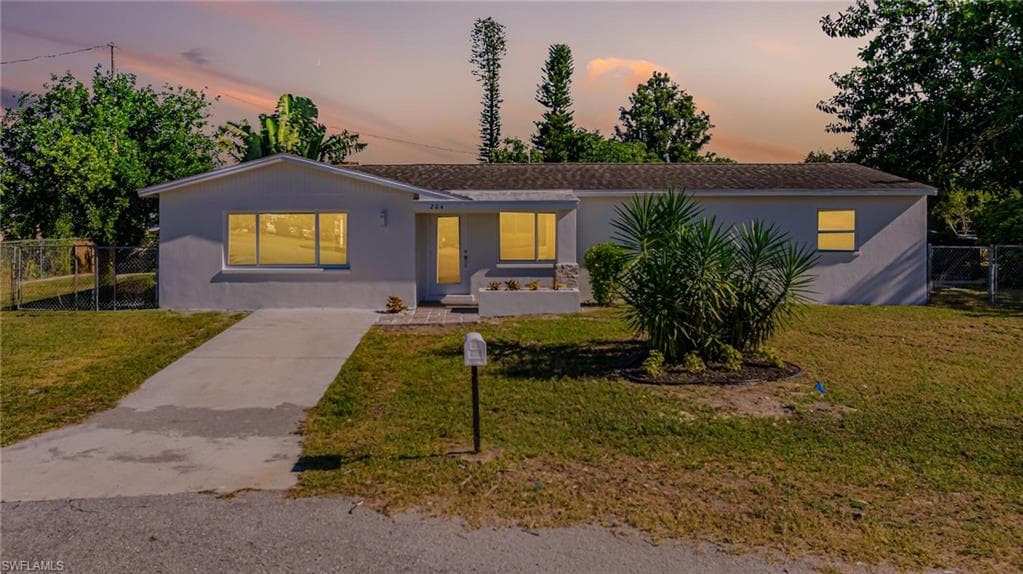 204 Alabama Ct, Lehigh Acres, FL 33936-1