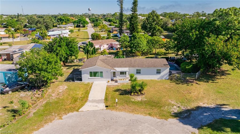 204 Alabama Ct, Lehigh Acres, FL 33936-30