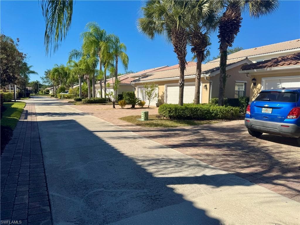 28203 Jeneva Way, Bonita Springs, FL 34135-27