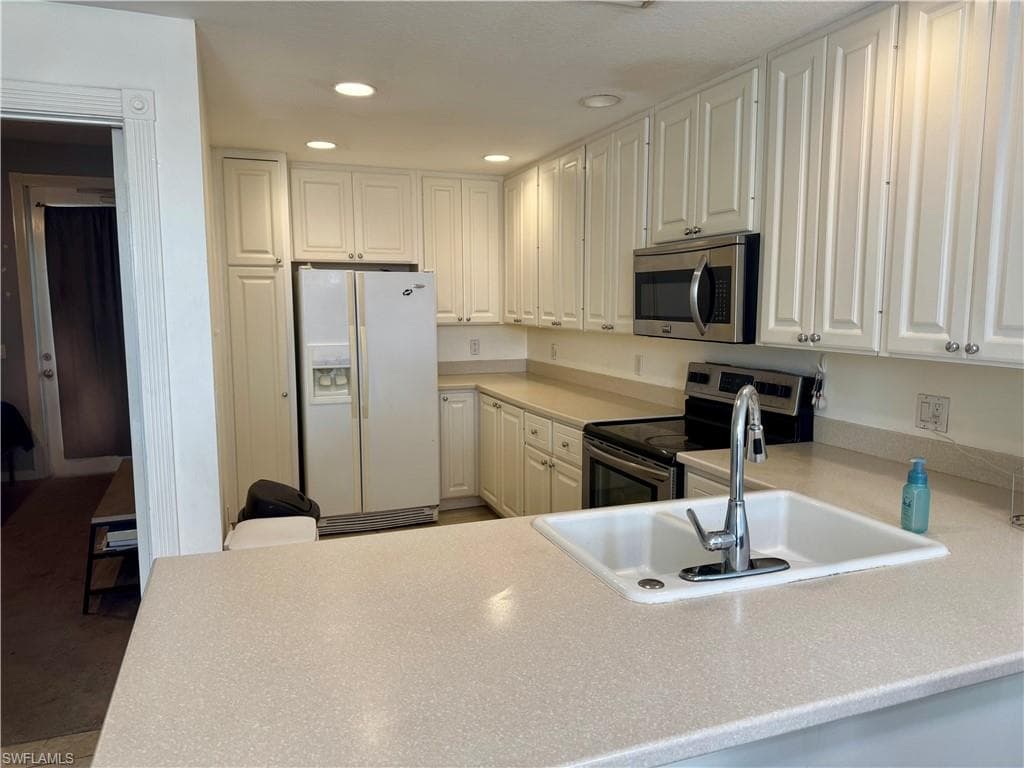 28203 Jeneva Way, Bonita Springs, FL 34135-7