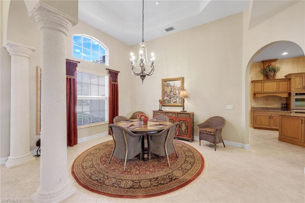 10168 Avonleigh Dr, Bonita Springs, FL 34135-11