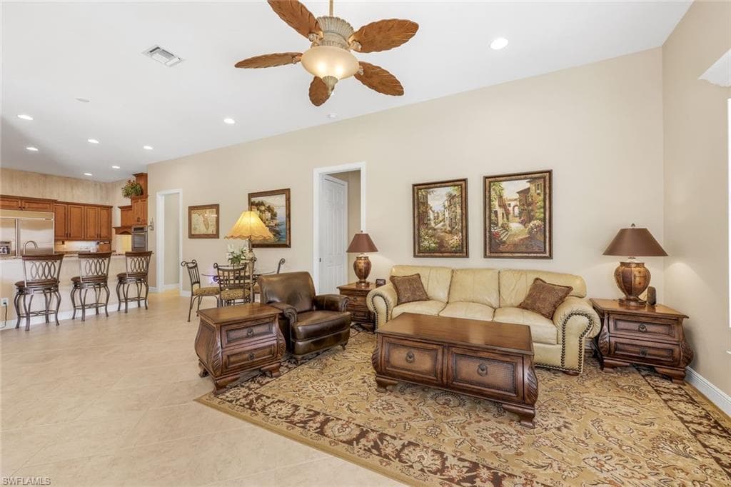 10168 Avonleigh Dr, Bonita Springs, FL 34135-12