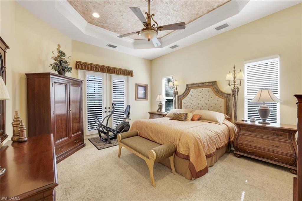 10168 Avonleigh Dr, Bonita Springs, FL 34135-17