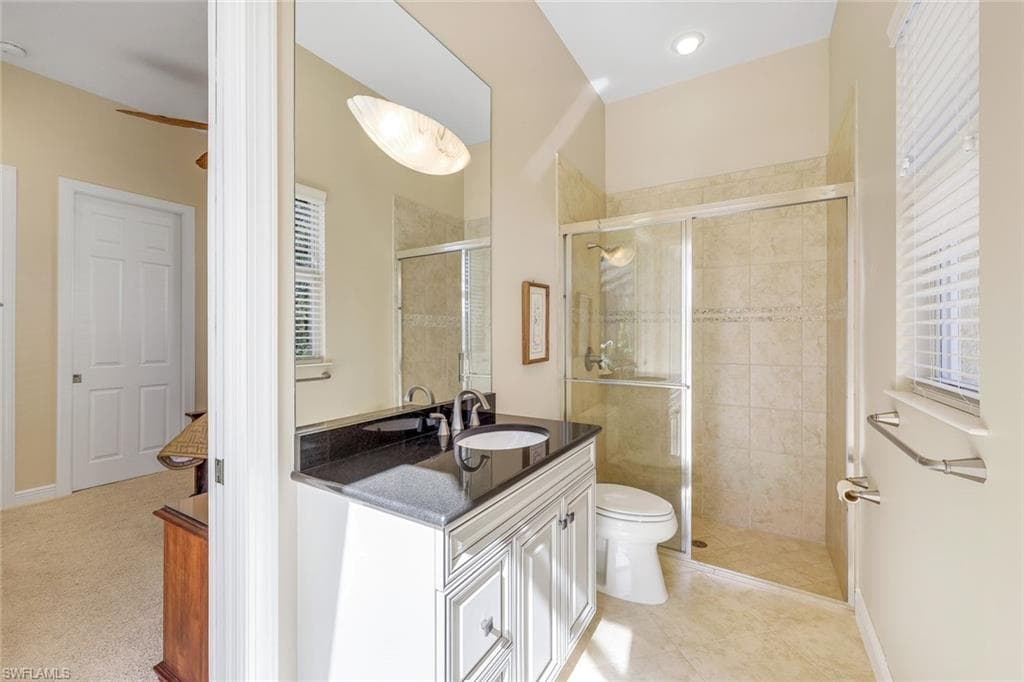 10168 Avonleigh Dr, Bonita Springs, FL 34135-21