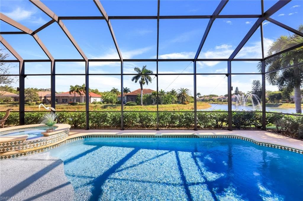 10168 Avonleigh Dr, Bonita Springs, FL 34135-28