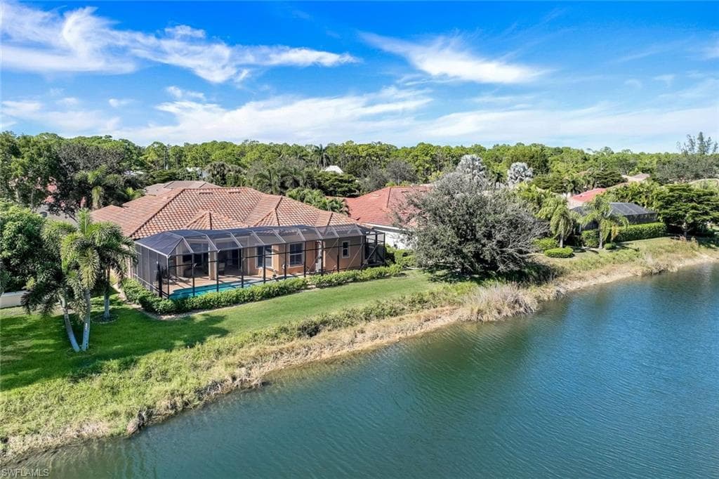 10168 Avonleigh Dr, Bonita Springs, FL 34135-37