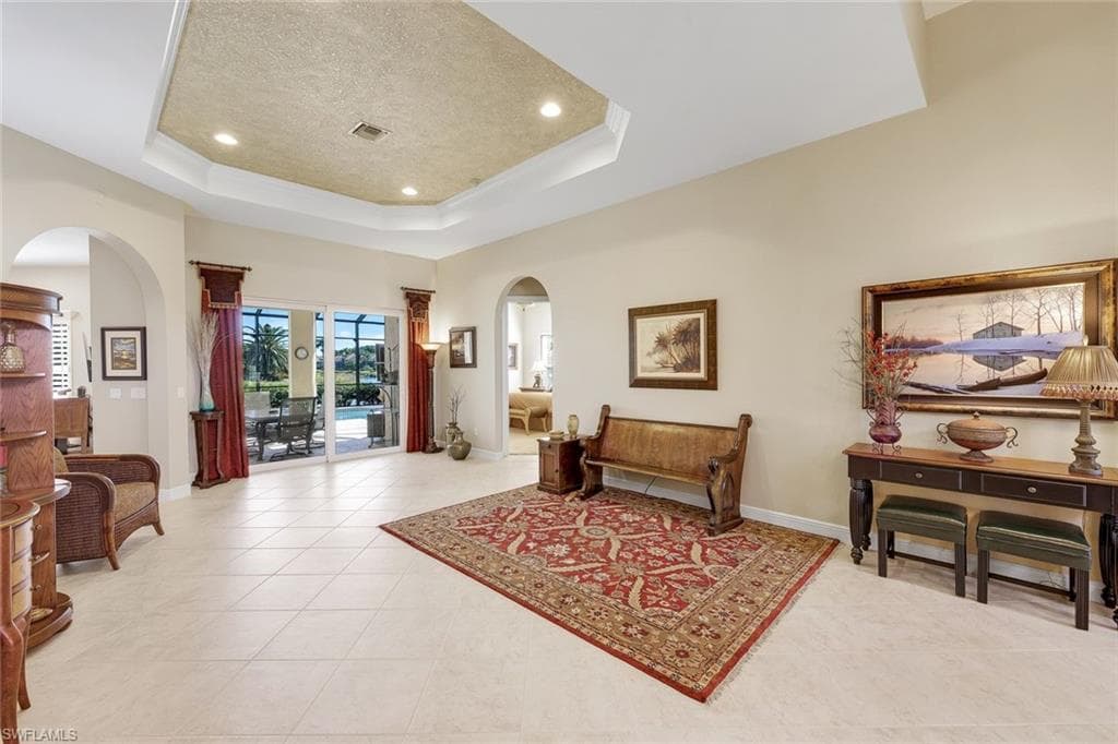 10168 Avonleigh Dr, Bonita Springs, FL 34135-6