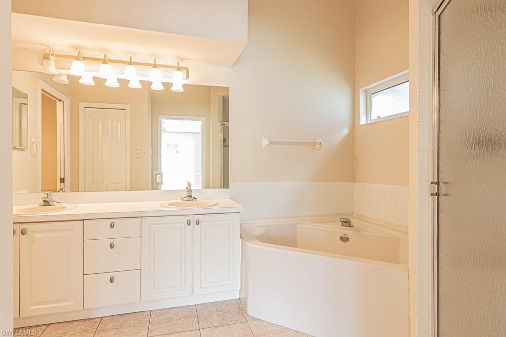 8440 Naples Heritage Dr 1321, Naples, FL 34112-33