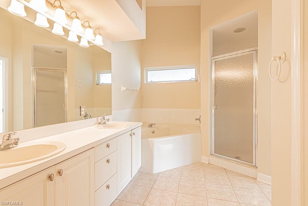 8440 Naples Heritage Dr 1321, Naples, FL 34112-35