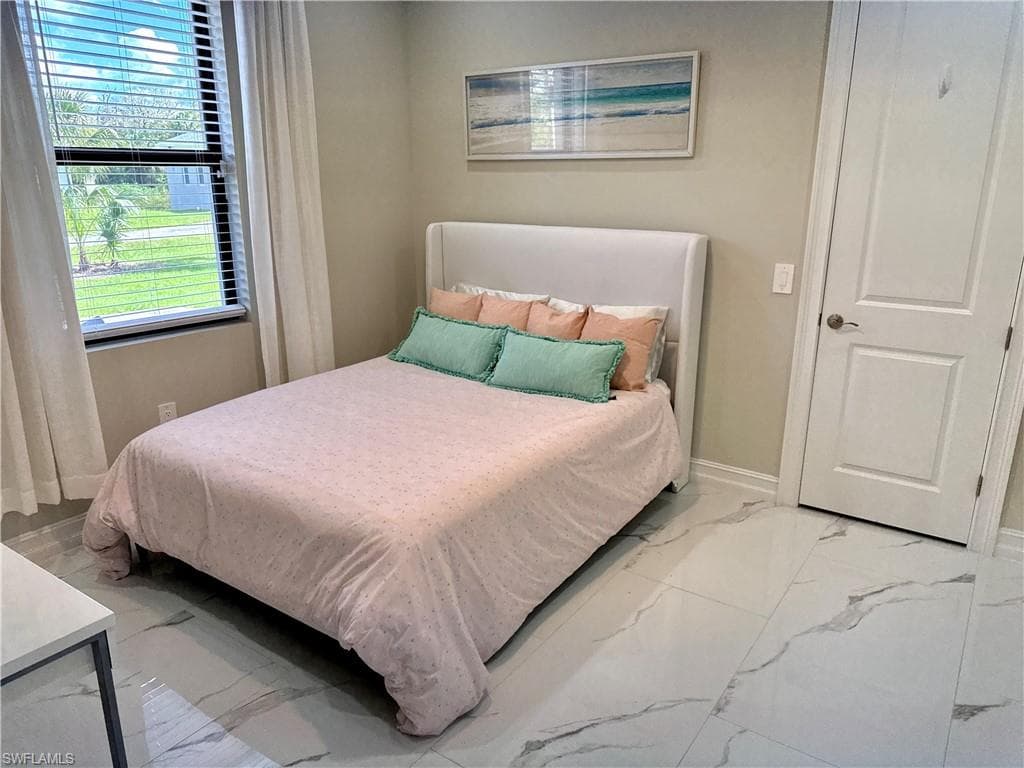 3716 40th Ave SE, Naples, FL 34117-8