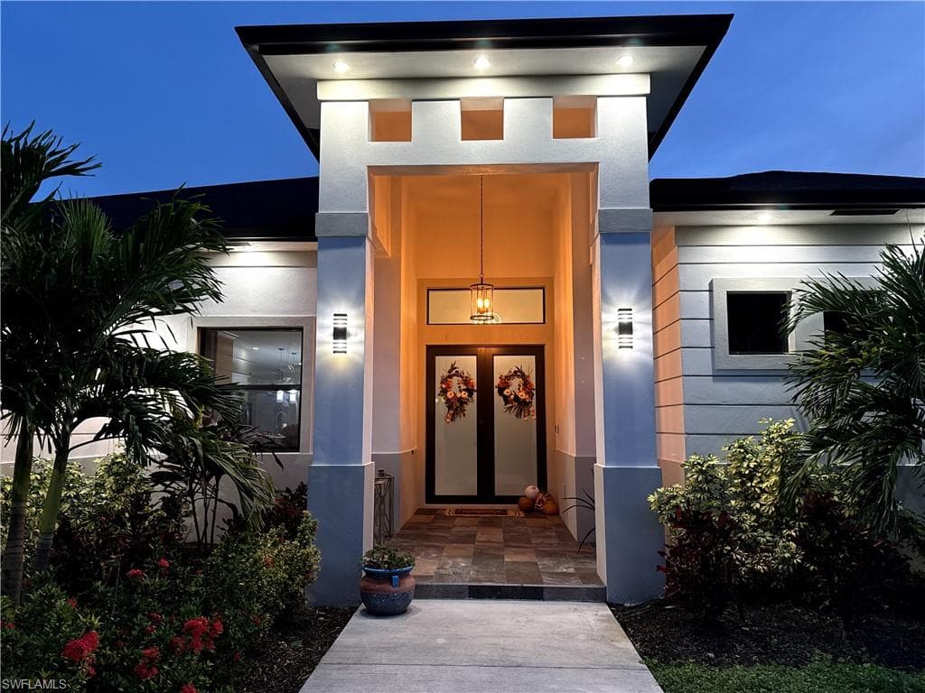 3716 40th Ave SE, Naples, FL 34117-3