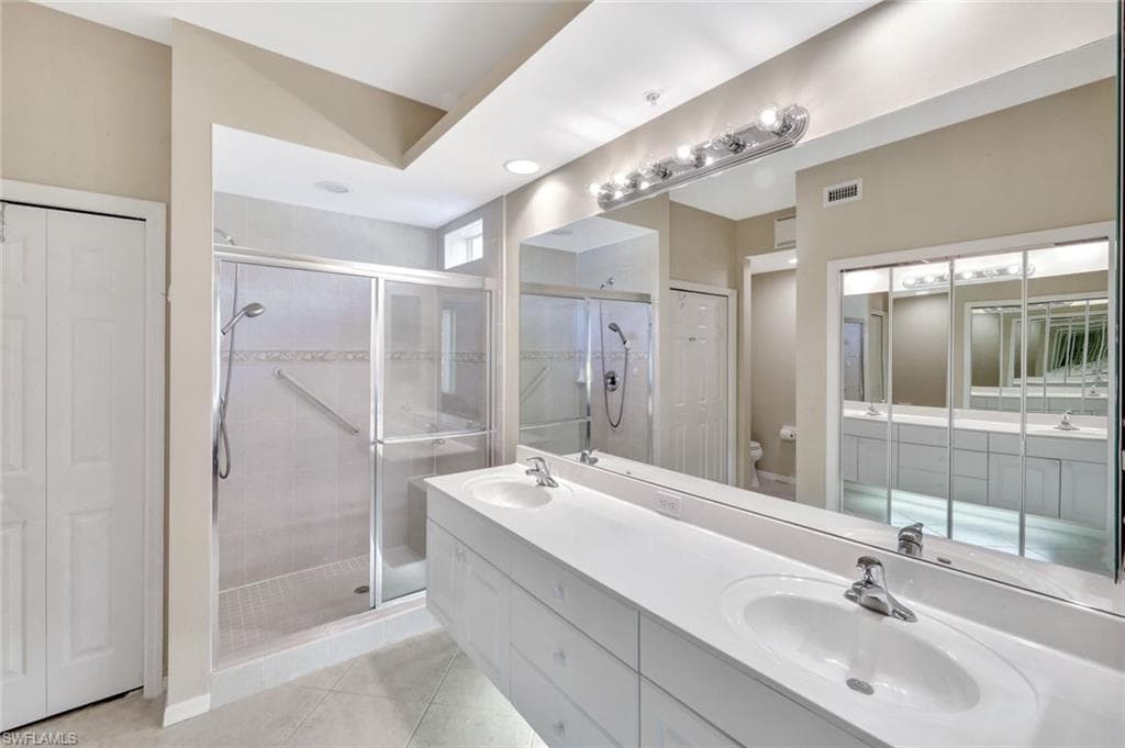 2395 Bayou Ln 7301, Naples, FL 34112-17