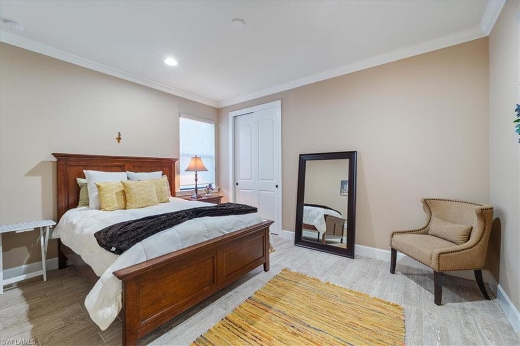 9418 Greyhawk Trl, Naples, FL 34120-11