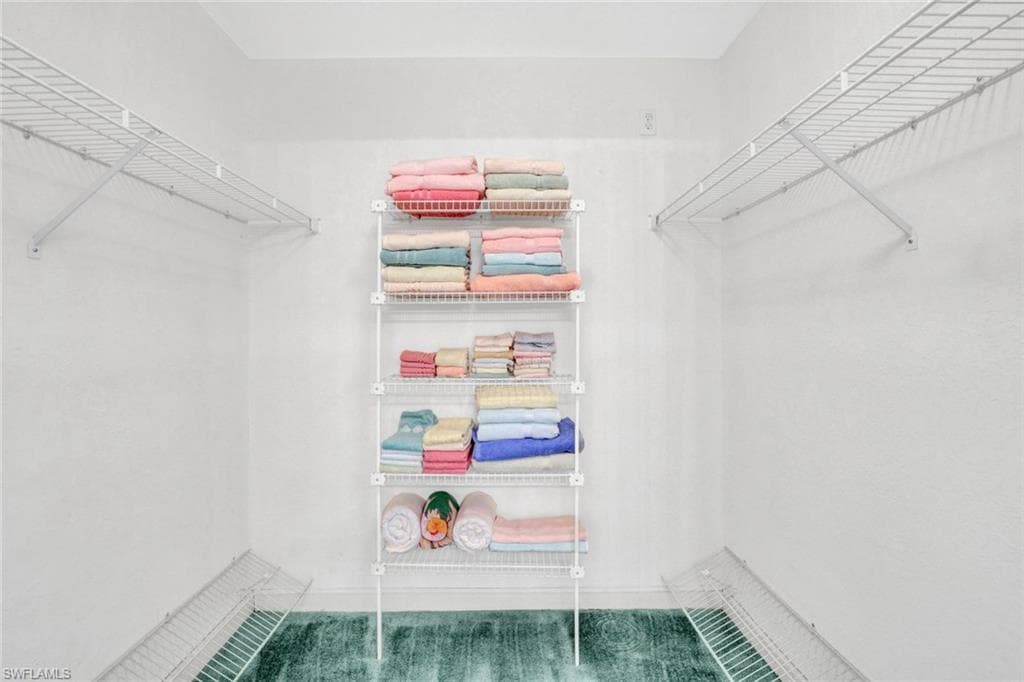 2372 Hidden Lake Dr 808, Naples, FL 34112-19