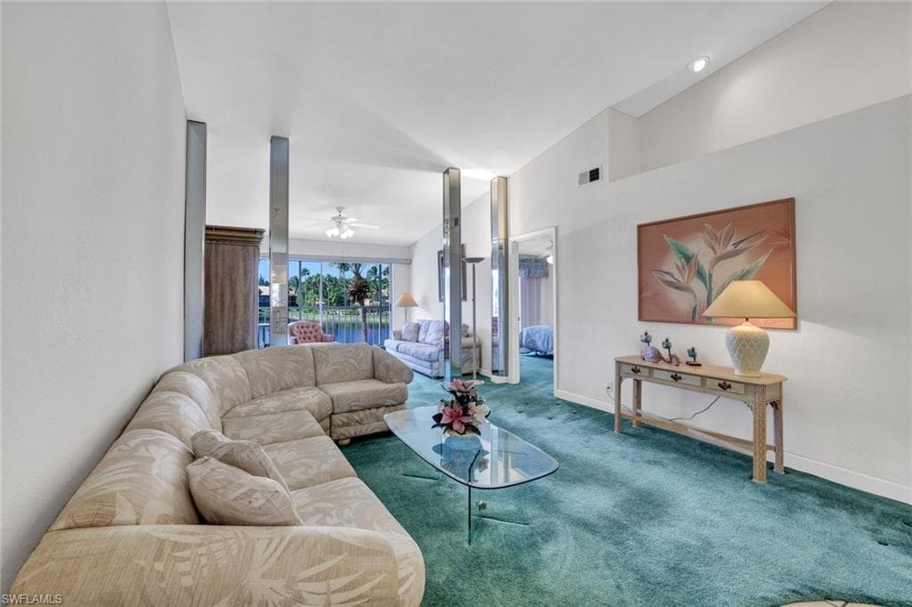 2372 Hidden Lake Dr 808, Naples, FL 34112-4