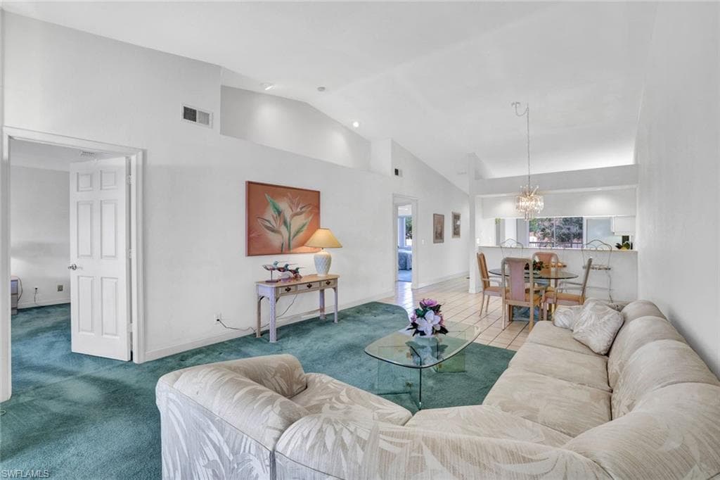 2372 Hidden Lake Dr 808, Naples, FL 34112-6