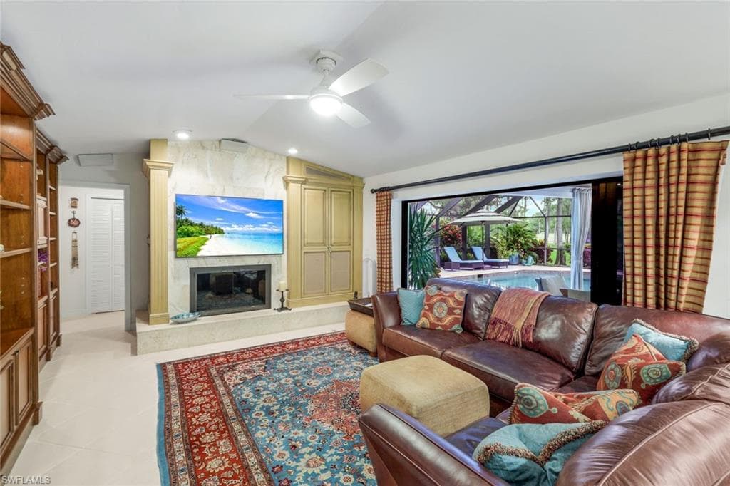 13024 Valewood Dr, Naples, FL 34119-10