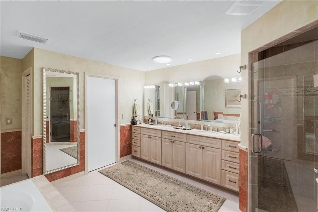 13024 Valewood Dr, Naples, FL 34119-16