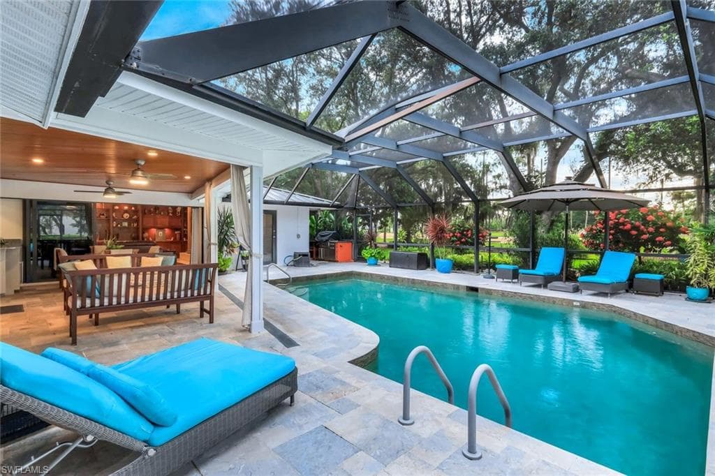 13024 Valewood Dr, Naples, FL 34119-3