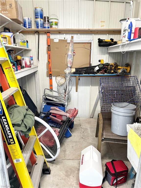 17650 Bryan Ct, Fort Myers Beach, FL 33931-32