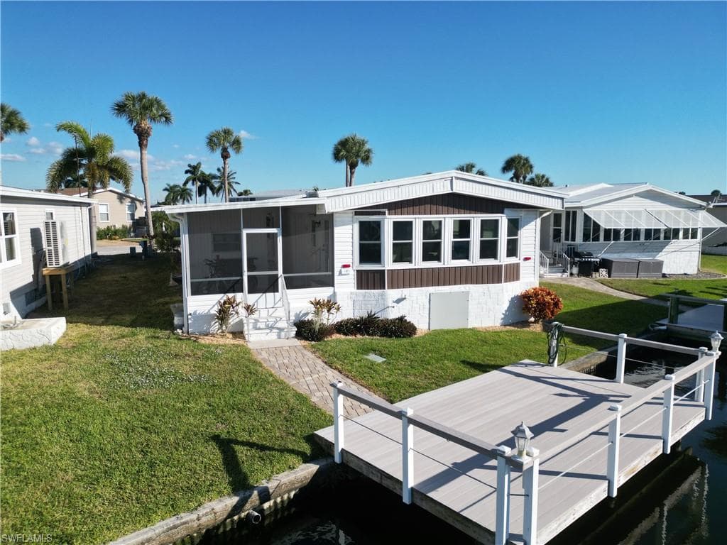 17650 Bryan Ct, Fort Myers Beach, FL 33931-3