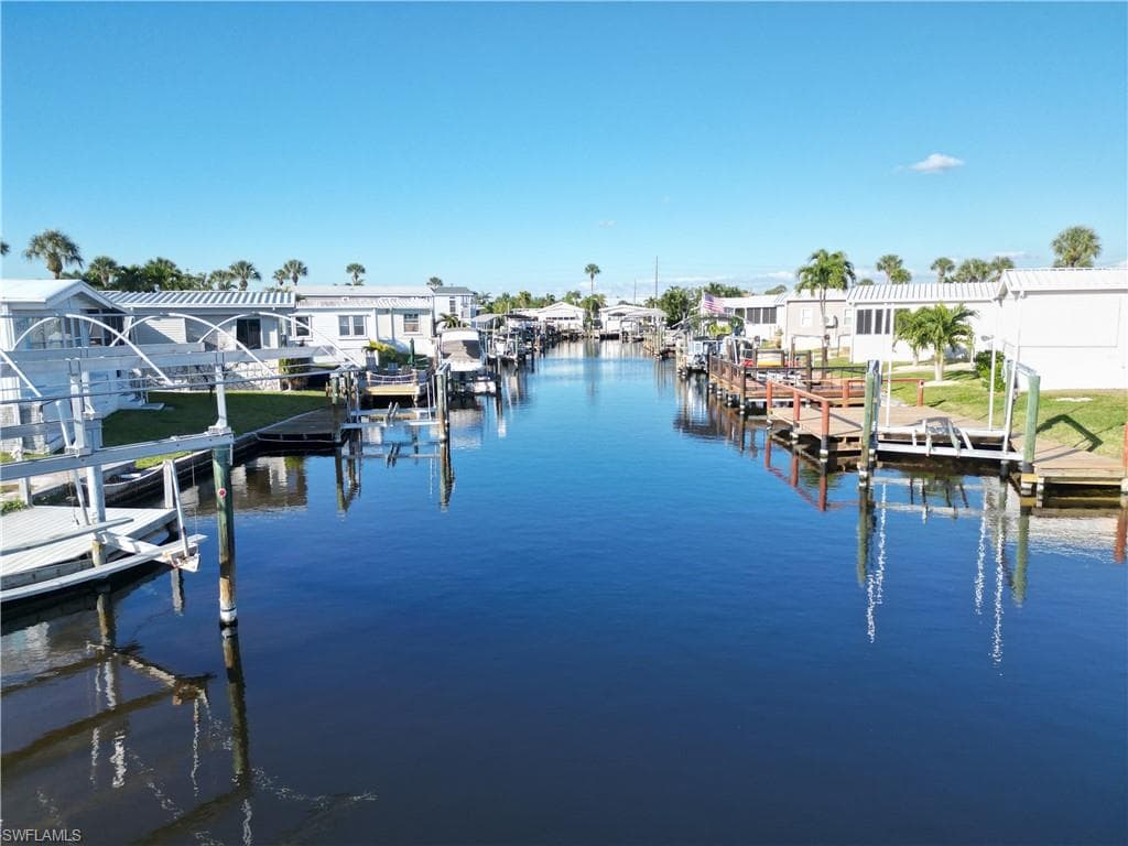 17650 Bryan Ct, Fort Myers Beach, FL 33931-6