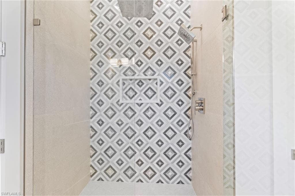 2727 Van Buren Ave, Naples, FL 34112-12