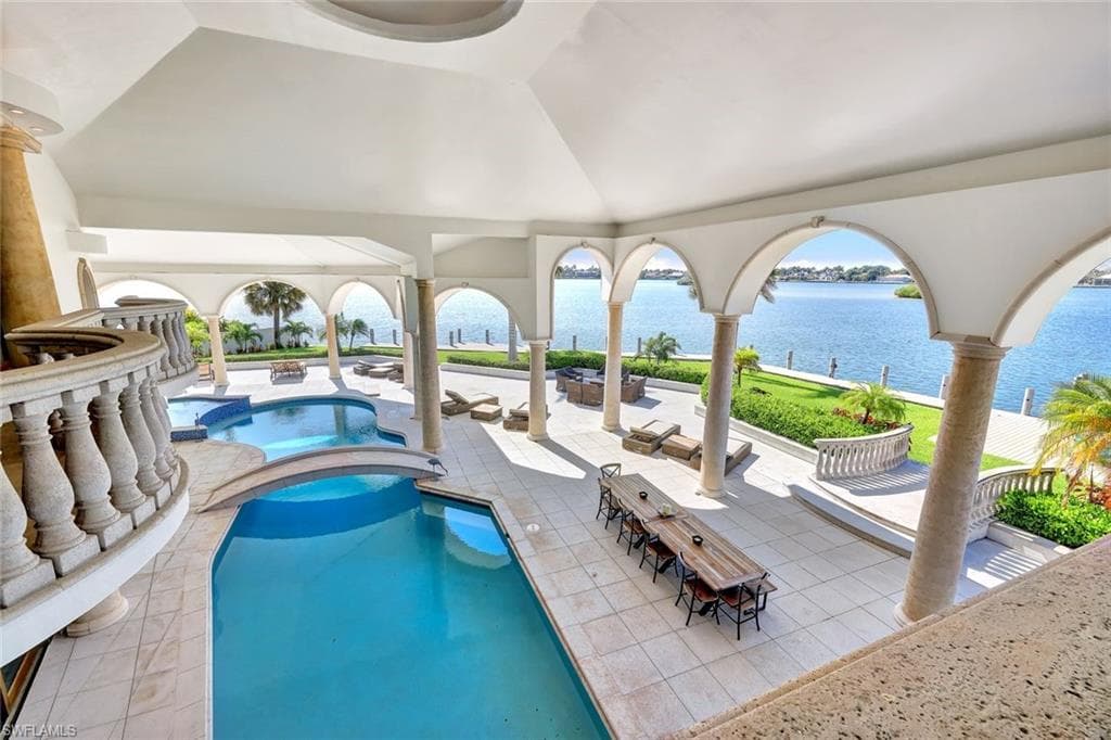 550 Alameda Ct, Marco Island, FL 34145-4